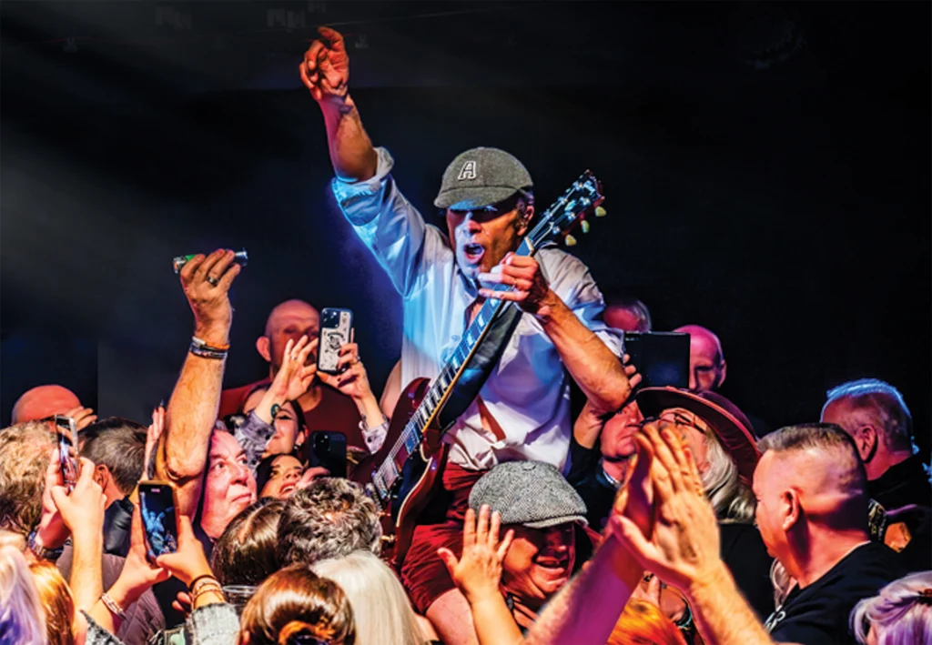 LIVE/WIRE: THE AC/DC SHOW