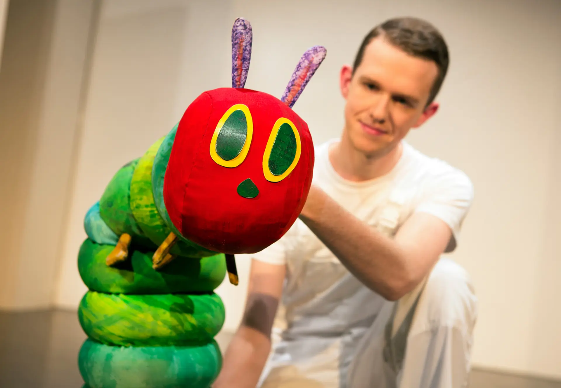 THE VERY HUNGRY CATERPILLAR